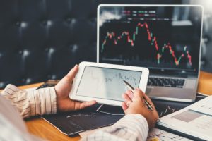 How to Compare and Choose the Best Cryptocurrency Brokers for Your Portfolio