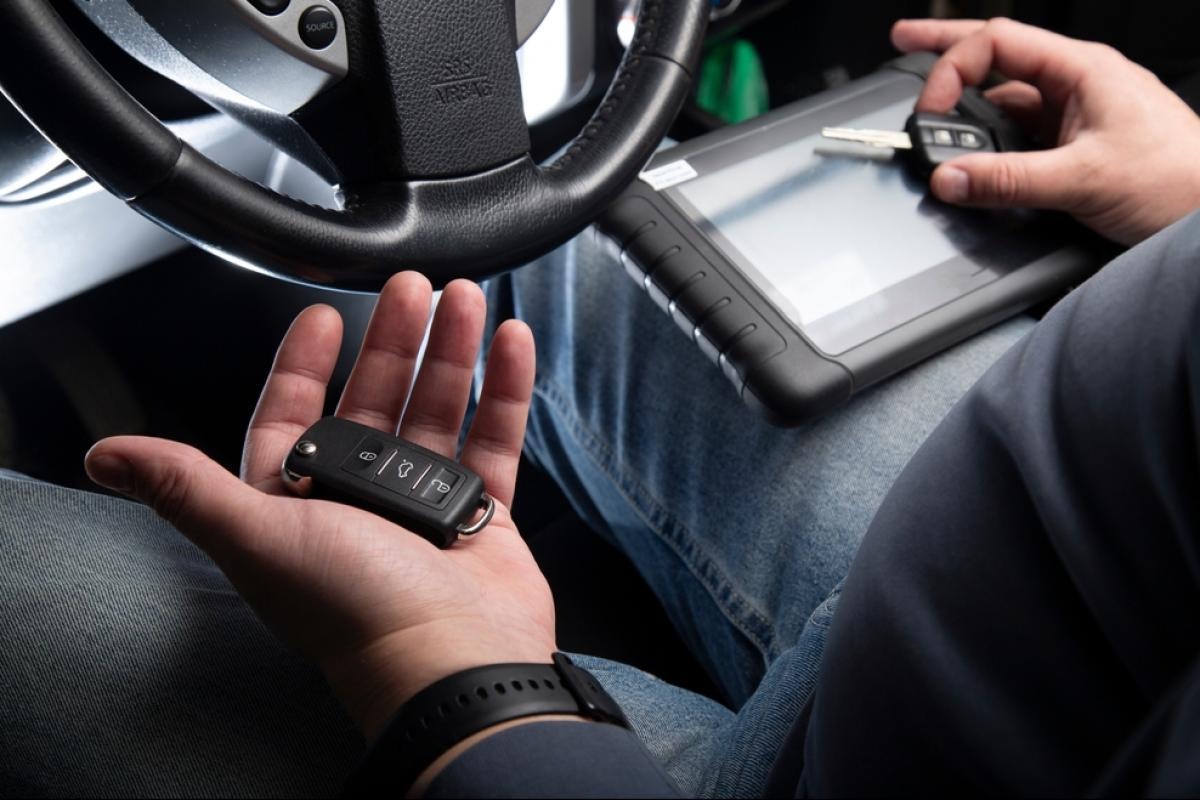Essential Tips for Choosing a Jaguar key replacement service
